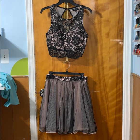 ✨️Two piece formal dress! - Picture 2 of 5